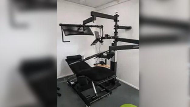 ergoquest-zero-gravity-workstations-post-6558